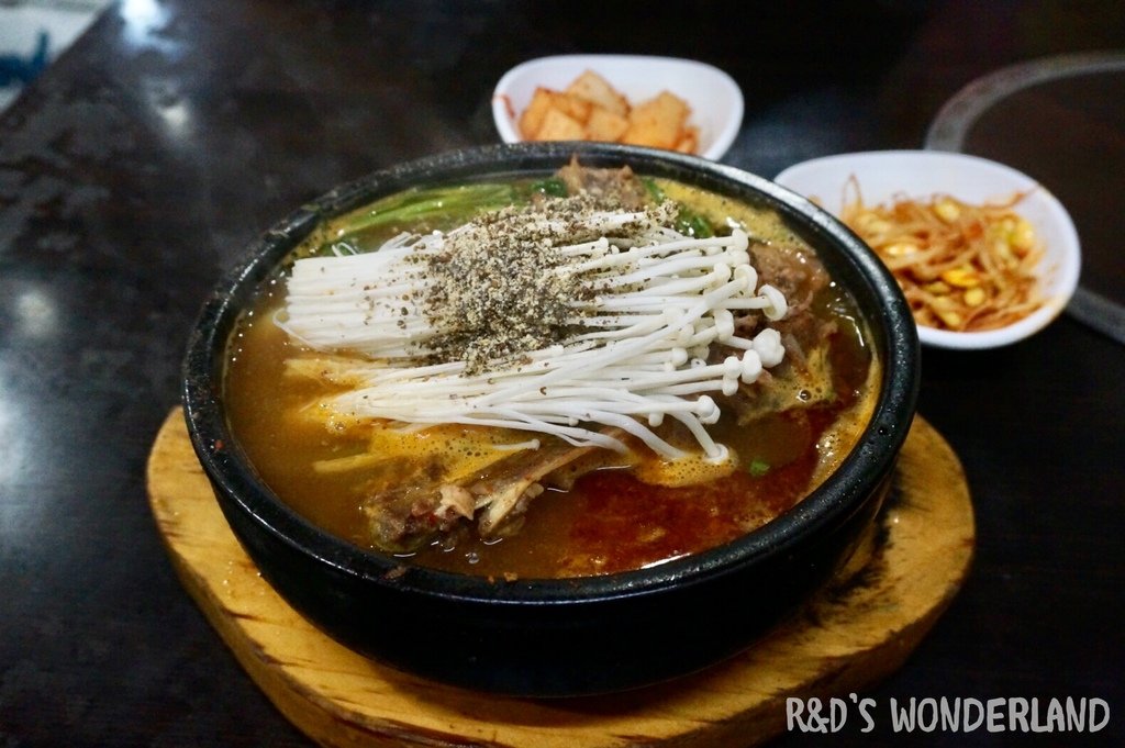 【行天宮美食】東輝韓食館(附菜單)－馬鈴薯豬骨湯專賣、泡菜煎